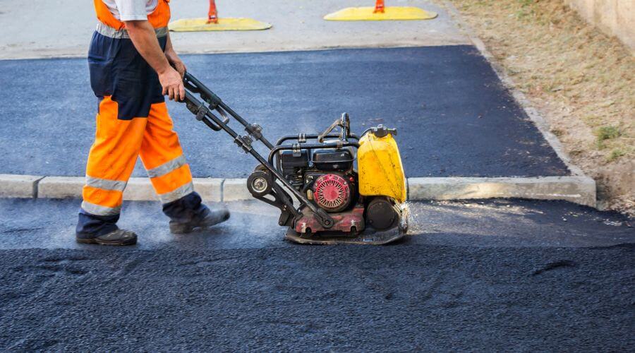 Professional gutter cleaning in Roberts, MT